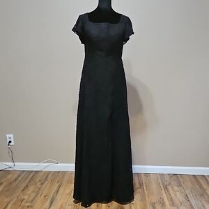 Elegant Black Evening Gown